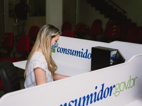 Procon Am Registra Mais De Atendimentos Via Consumidor Gov Em Portal O Mundo